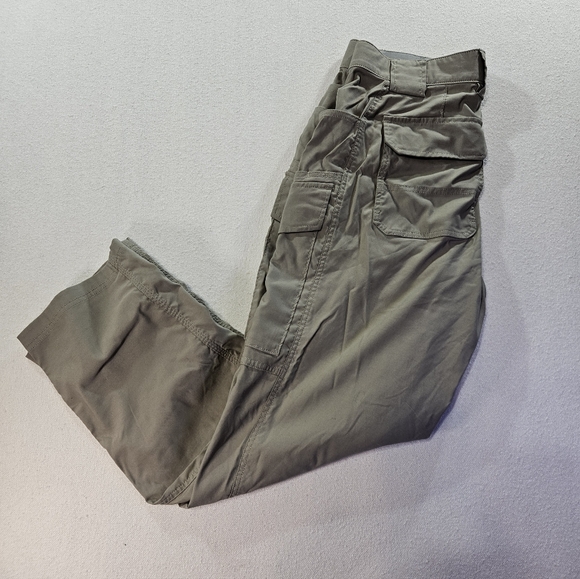 Duluth Trading Dry On The Fly Pants Men’s 32x30 Khaki - Picture 3 of 10